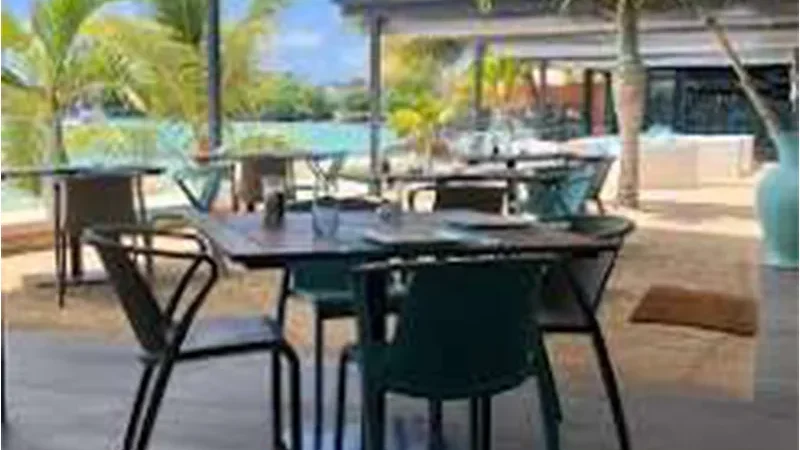 Eden Beach Restaurant Lounge-Bar