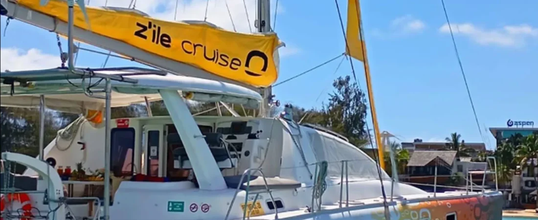 Z&rsquo;ile cruise – catamaran privé